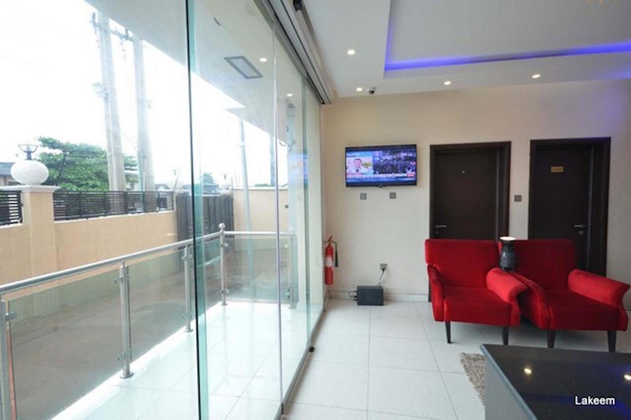 Lakeem Suites Agboyin Surulere Lagos Exteriér fotografie